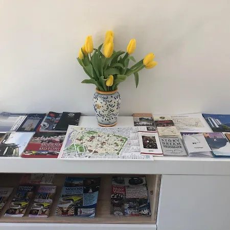 Casa Elisa Dimora Urbana Πανσιόν Μόντενα